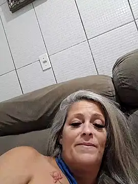 Snapshot of marcialoira chatting on 02.10.25 marcialoira online show from 02.10.25