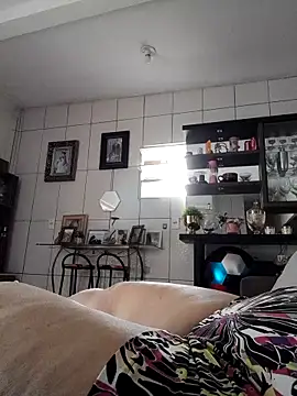 Snapshot of marcialoira chatting on 10.06.25 marcialoira online show from 10.06.25