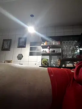 Snapshot of marcialoira chatting on 10.27.25 marcialoira online show from 10.27.25