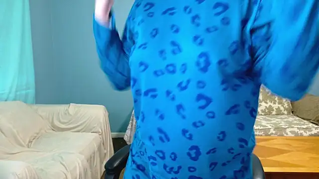 TreeJeanne online show from 04.12.26