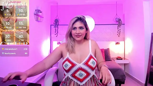 Melanie silver  online show from 02.21.25