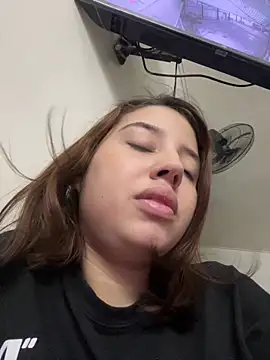 Snapshot of Lia_sex69 chatting on 01.25.25 Lia sex69 online show from 01.25.25