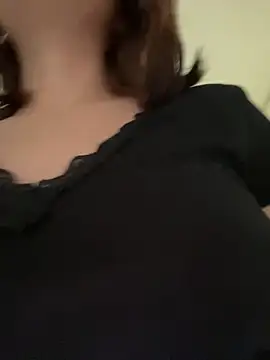 Snapshot of Lia_sex69 chatting on 03.06.25 Lia sex69 online show from 03.06.25