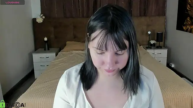 Snapshot of Stacy_Luv chatting on 02.19.26 Stacy Luv online show from 02.19.26