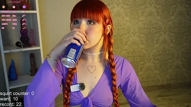 Snapshot of hannah_lourens chatting on 10.11.25 hannah lourens online show from 10.11.25