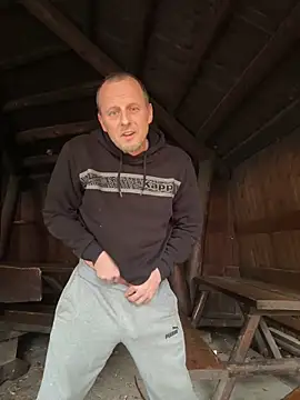 SchwuleHure online show from 10.15.25