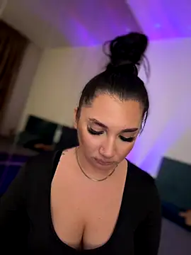 babyyboomm online show from 11.18.25