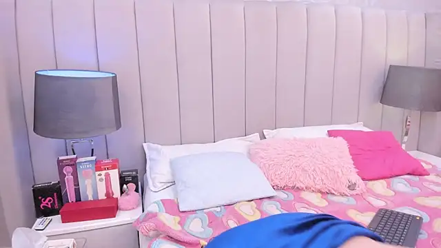 Kendaal Doshi online show from 12.02.25