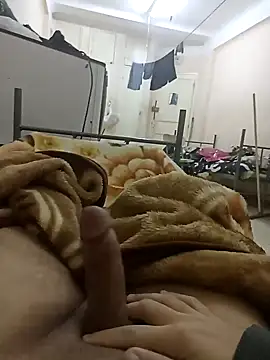 Snapshot of Hot_Boy_2004 chatting on 02.08.25 Hot Boy 2004 online show from 02.08.25