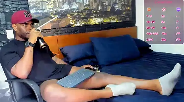 Snapshot of thomas_santtos1 chatting on 02.23.25 thomas santtos1 online show from 02.23.25