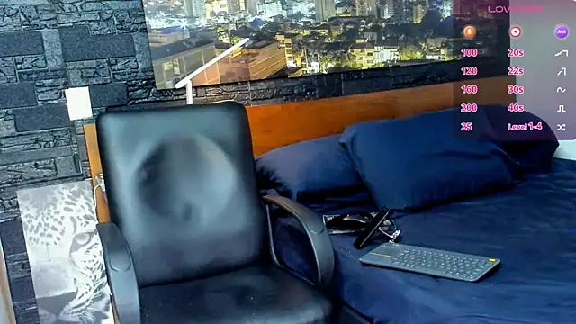Snapshot of thomas_santtos1 chatting on 03.02.25 thomas santtos1 online show from 03.02.25
