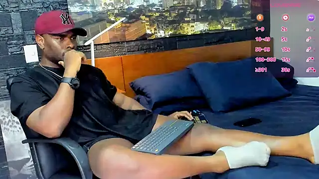 Snapshot of thomas_santtos1 chatting on 03.02.25 thomas santtos1 online show from 03.02.25