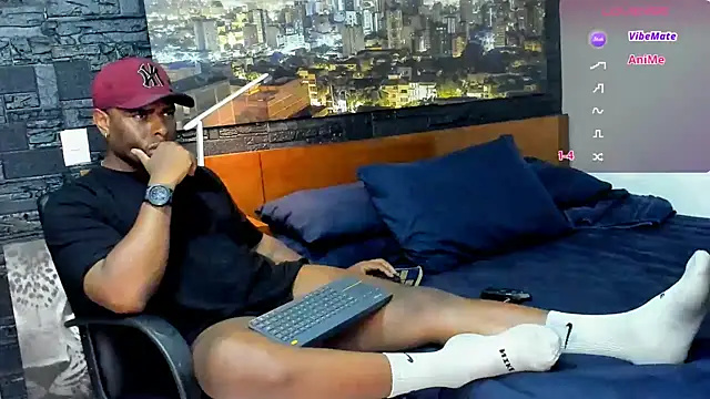 Snapshot of thomas_santtos1 chatting on 03.05.25 thomas santtos1 online show from 03.05.25