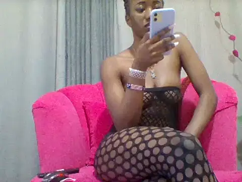 Queeen model online show from 01.22.25