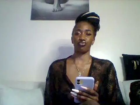 Queeen model online show from 01.25.25