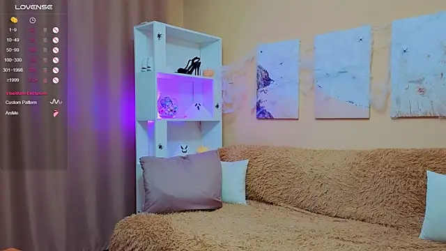 Snapshot of AstoriyaNight chatting on 11.07.25 AstoriyaNight online show from 11.07.25