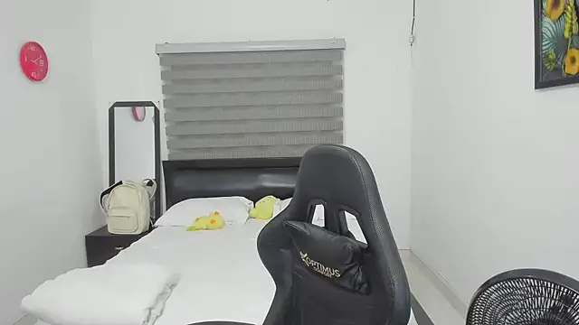 Snapshot of corzoethan chatting on 02.18.26 corzoethan online show from 02.18.26