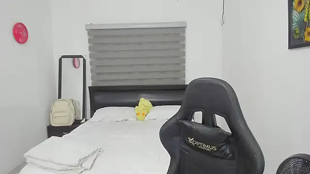 Snapshot of corzoethan chatting on 02.19.26 corzoethan online show from 02.19.26