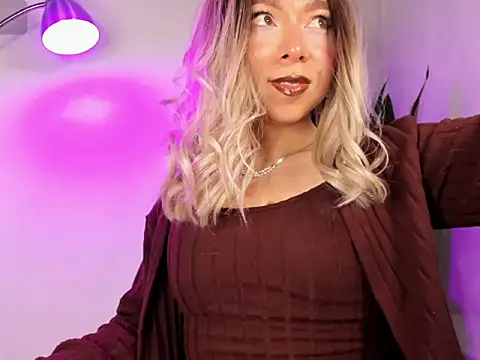 victoria qq online show from 10.24.25