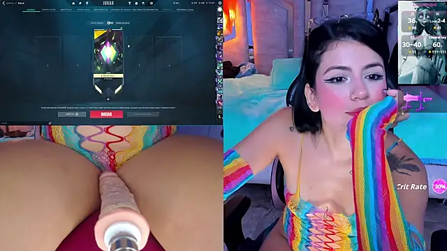 Snapshot of ValentinaGames chatting on 10.21.25 ValentinaGames online show from 10.21.25