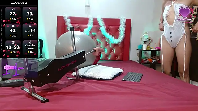 cleopatraa online show from 12.14.24