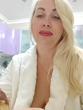 HotJanet online show from 10.24.25