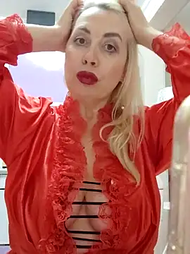 HotJanet online show from 10.26.25