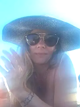 Maryli-O online show from 04.16.26