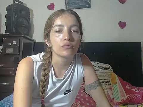 Snapshot of valerivegass chatting on 10.20.25 valerivegass online show from 10.20.25