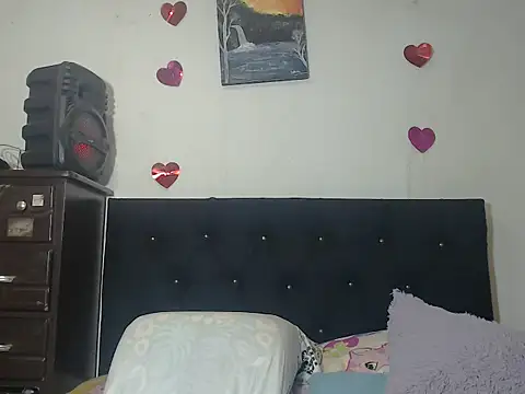 Snapshot of valerivegass chatting on 10.27.25 valerivegass online show from 10.27.25