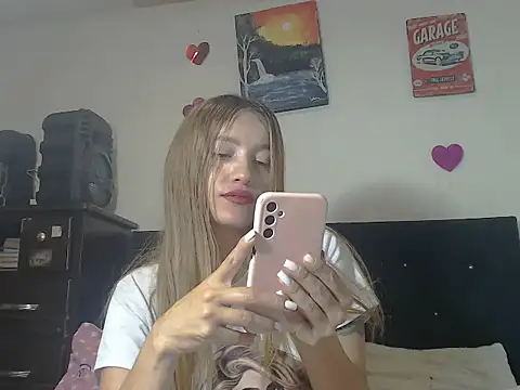 Snapshot of valerivegass chatting on 11.07.25 valerivegass online show from 11.07.25