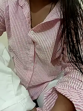 Snapshot of sweet_jia23 chatting on 11.01.25 sweet jia23 online show from 11.01.25