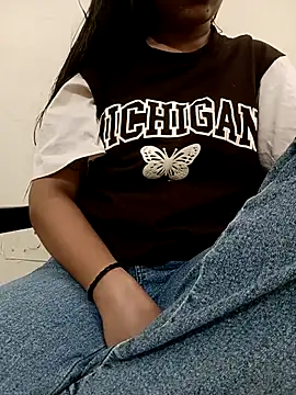 Snapshot of sweet_jia23 chatting on 11.07.25 sweet jia23 online show from 11.07.25