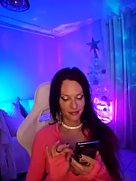 Luna Kitanna online show from 12.14.24