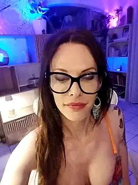 Luna Kitanna online show from 03.22.25
