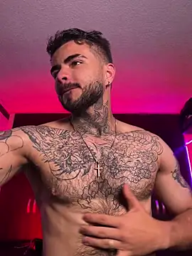 Snapshot of innsolemnia chatting on 10.17.25 innsolemnia online show from 10.17.25