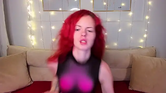 Snapshot of RubyAttwood chatting on 02.02.25 RubyAttwood online show from 02.02.25