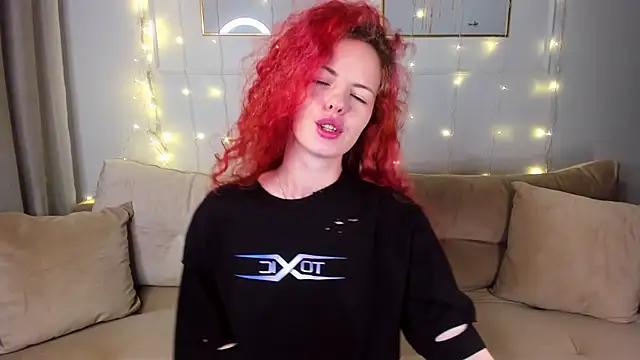 Snapshot of RubyAttwood chatting on 03.06.25 RubyAttwood online show from 03.06.25