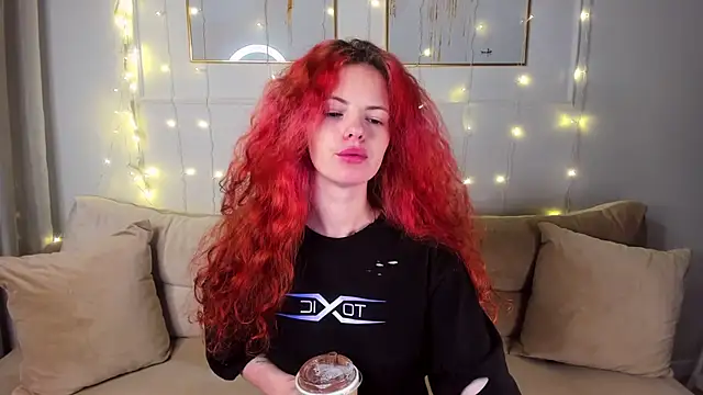 Snapshot of RubyAttwood chatting on 03.08.25 RubyAttwood online show from 03.08.25