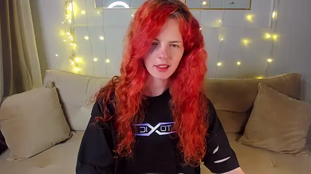 Snapshot of RubyAttwood chatting on 03.11.25 RubyAttwood online show from 03.11.25