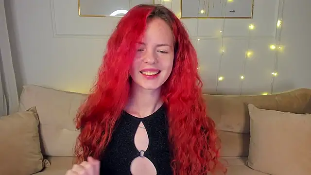 Snapshot of RubyAttwood chatting on 03.12.25 RubyAttwood online show from 03.12.25