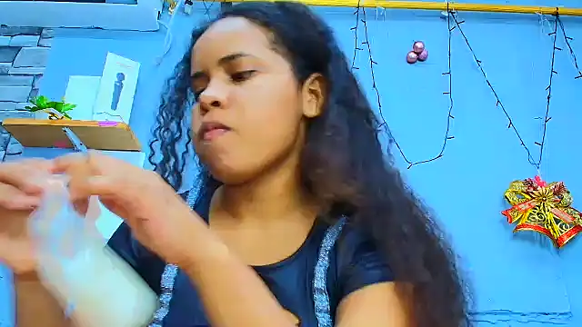 makena18 online show from 01.05.25