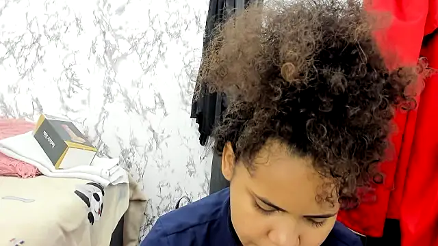 makena18 online show from 11.02.25