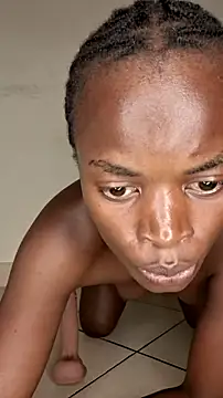 Snapshot of Perqueen chatting on 10.28.25 Perqueen online show from 10.28.25