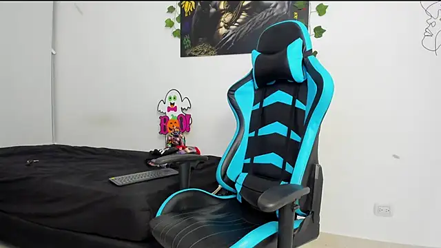 Snapshot of Bray_Kevin chatting on 02.01.25 Bray Kevin online show from 02.01.25