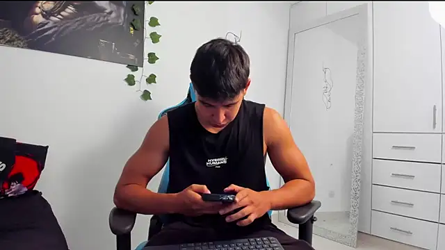 Snapshot of Bray_Kevin chatting on 02.16.25 Bray Kevin online show from 02.16.25