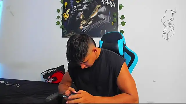 Snapshot of Bray_Kevin chatting on 03.18.25 Bray Kevin online show from 03.18.25