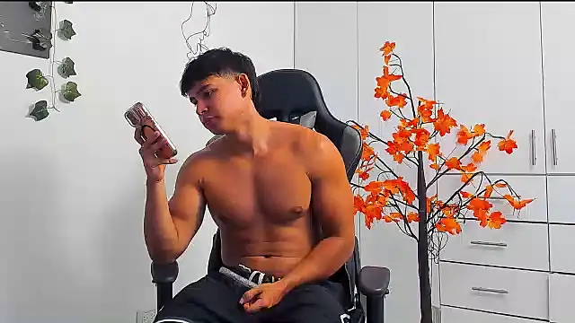 Snapshot of Bray_Kevin chatting on 02.12.26 Bray Kevin online show from 02.12.26