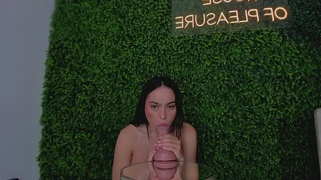 Snapshot of Abby-me chatting on 02.06.25 Abby-me online show from 02.06.25