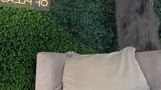 Snapshot of Abby-me chatting on 03.11.25 Abby-me online show from 03.11.25